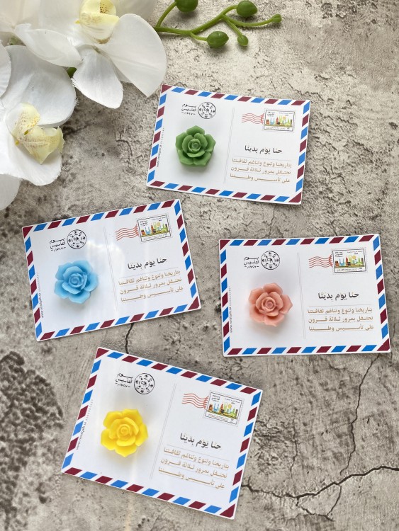 فواحات شمعية معطرة