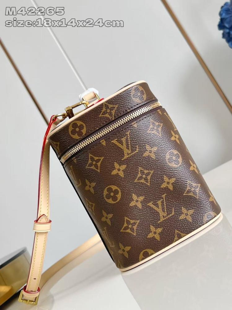 شنطة لويس فويتون كبير