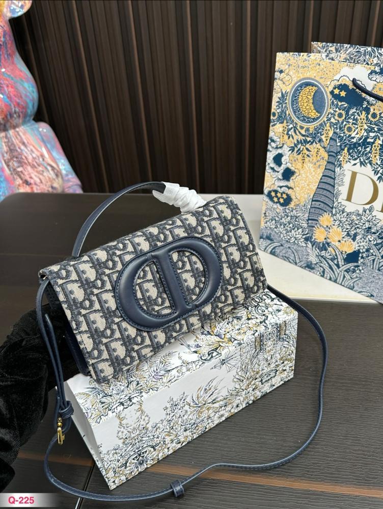 Dior bag