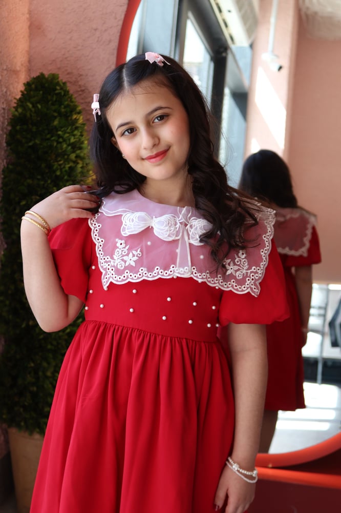 Tala dress | Red with white lace collar