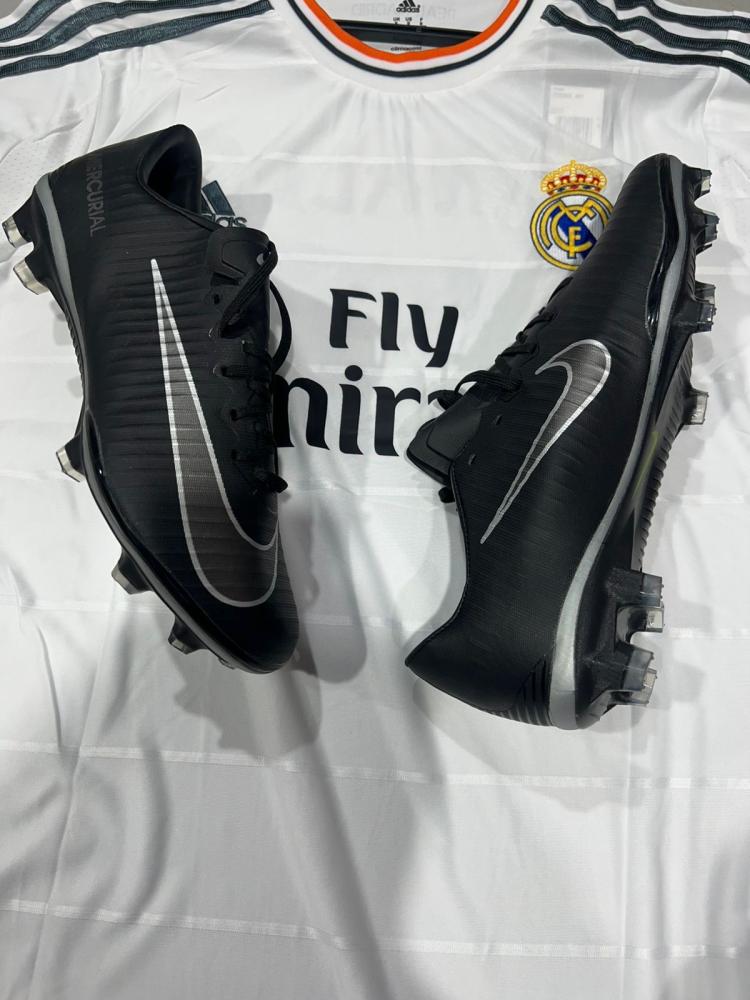 جزمة كورة قدم Nike