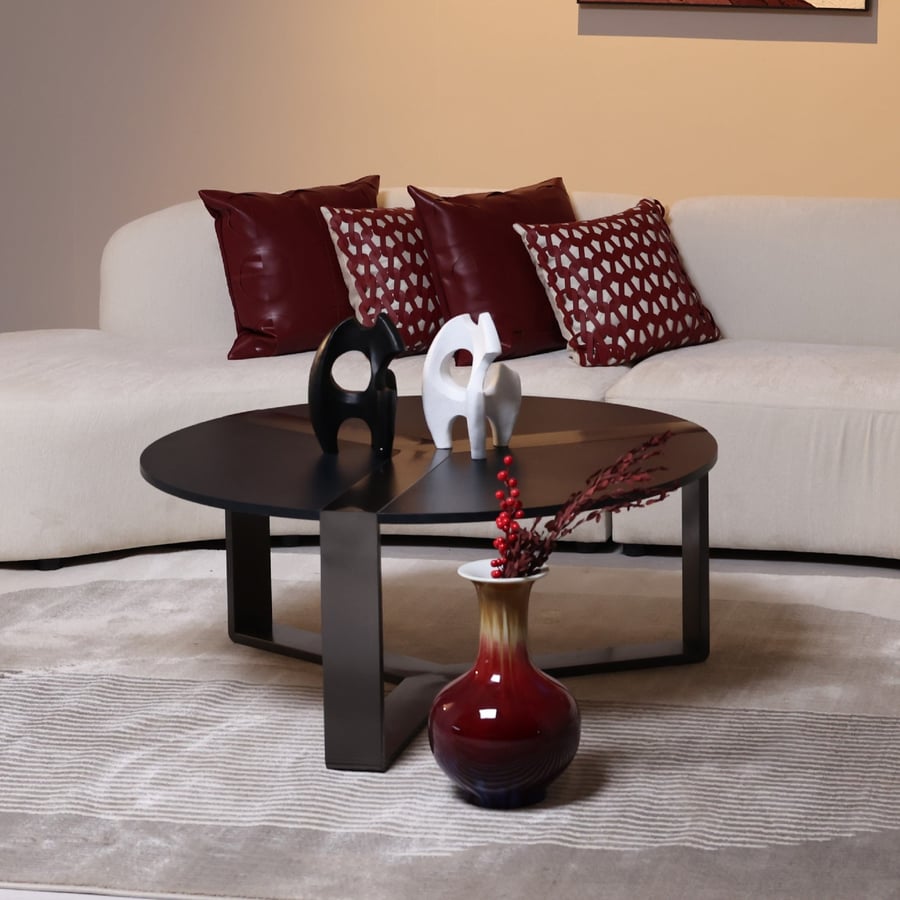 طاولات دائرية سوداء