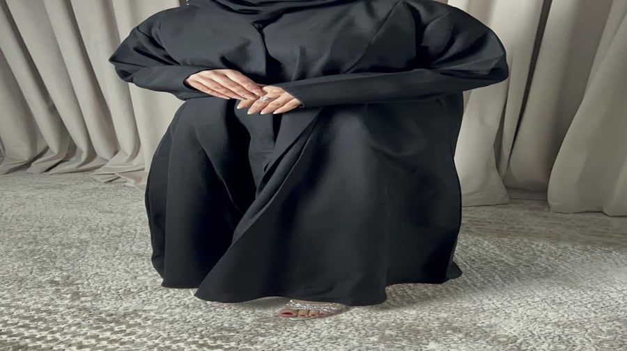 عباية ساده