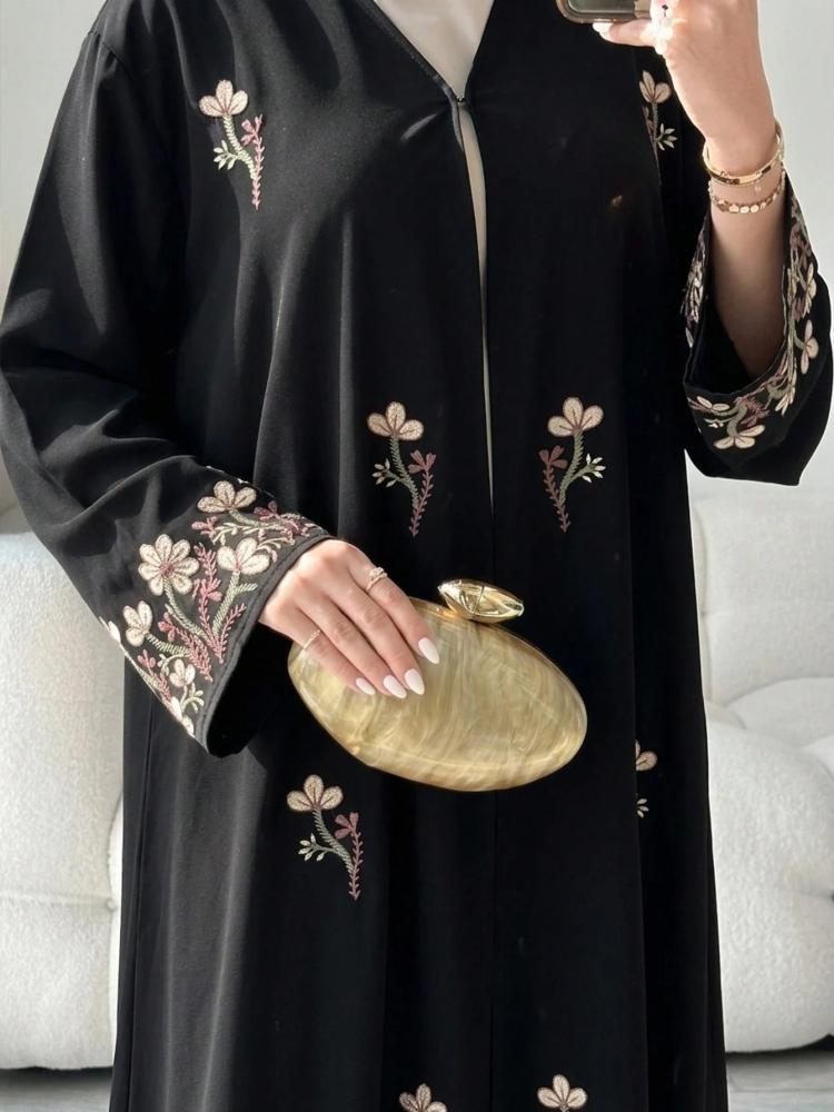عباية اكمام طويلة