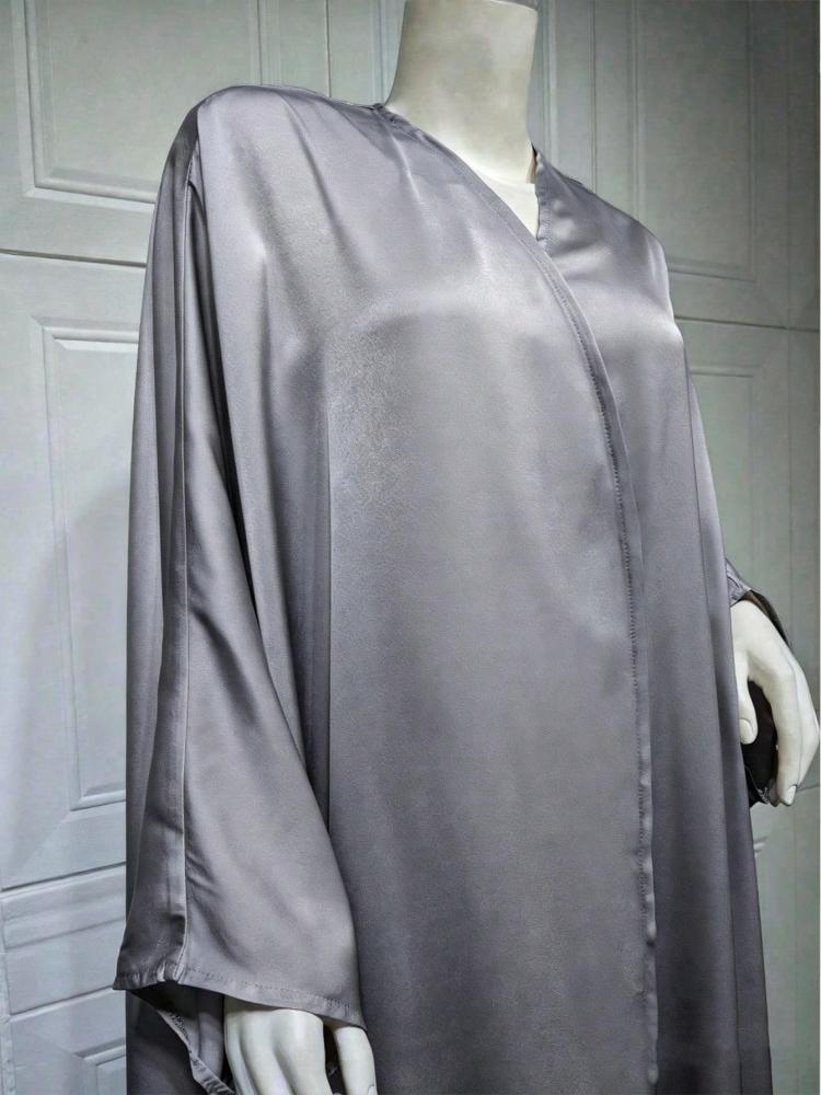 عبايات واسعة سادة