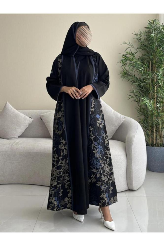 عباية نسائية سوداء مطرزة بقصة ربع كلوش مع طرحة شاملة