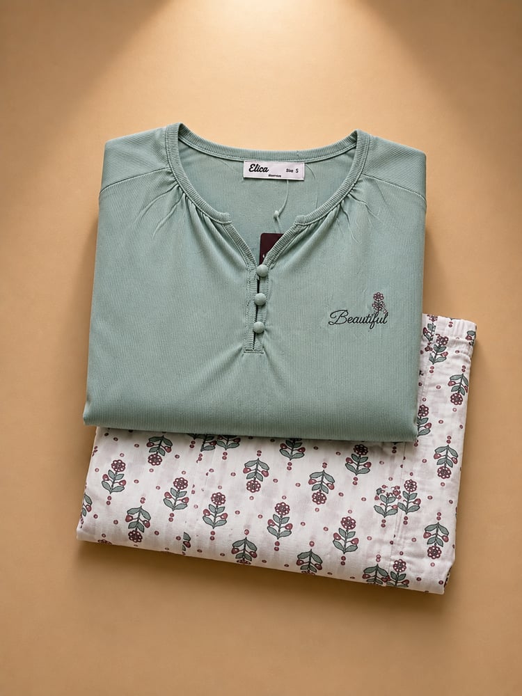 Women's قطر الندى pajamas - Short sleeve pajamas for daily comfort