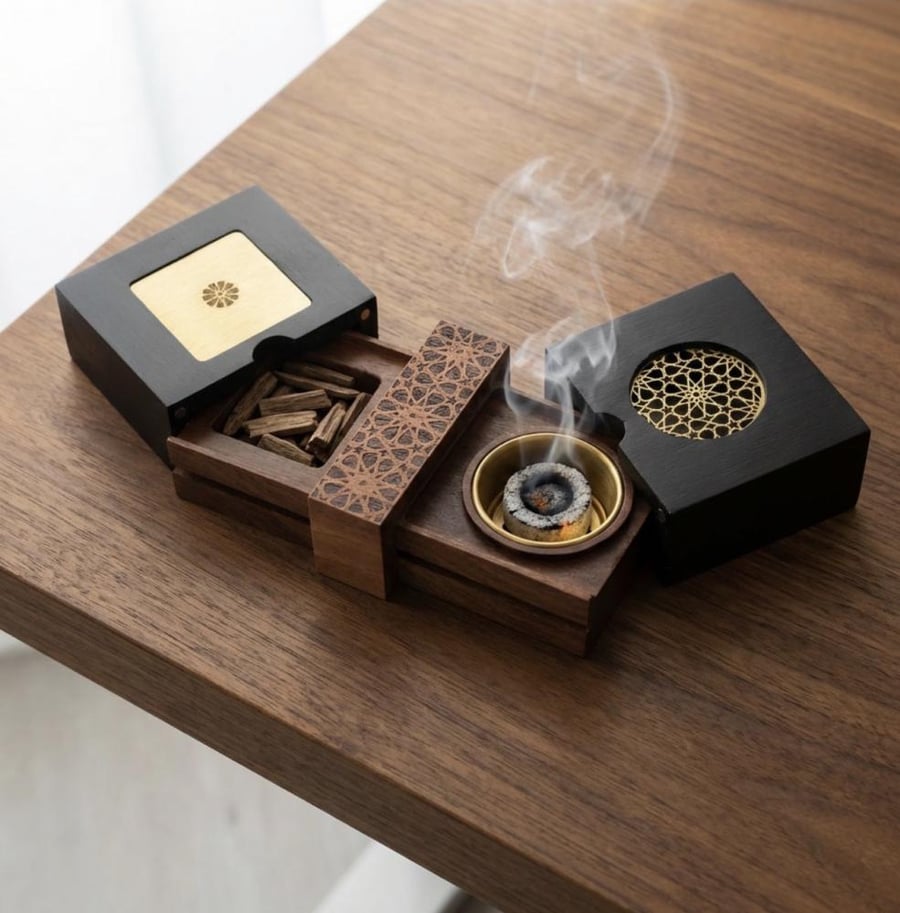 Wooden Arabesque incense holder