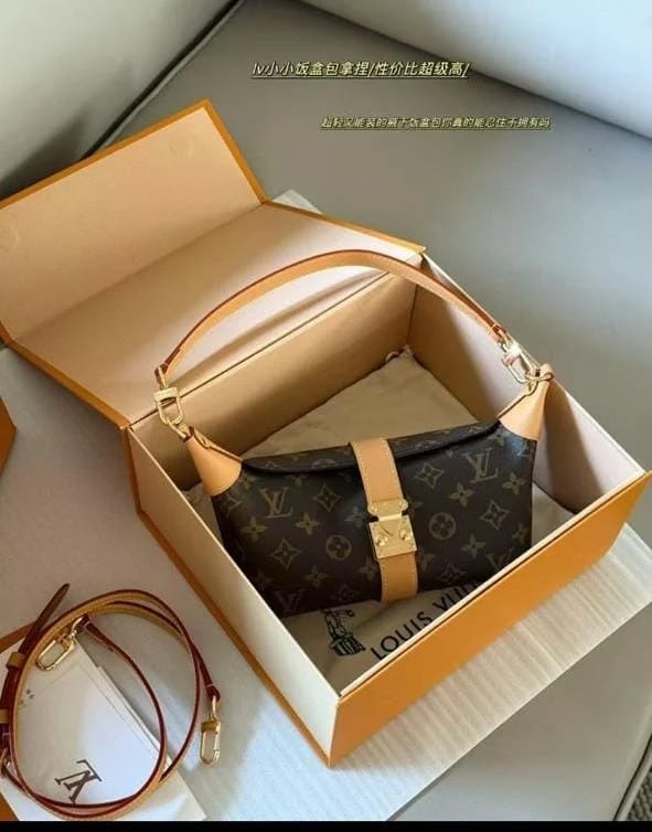 شنطة ماركة لويس فيتون - LV14