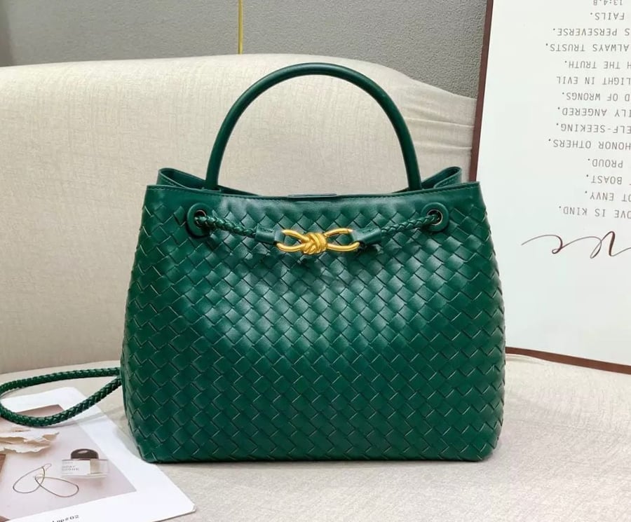 شثطة ماركة يوتيغا