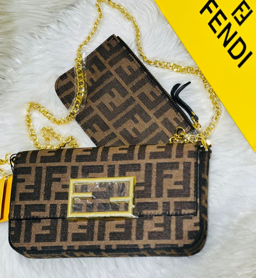 شنطة ماركة فندي