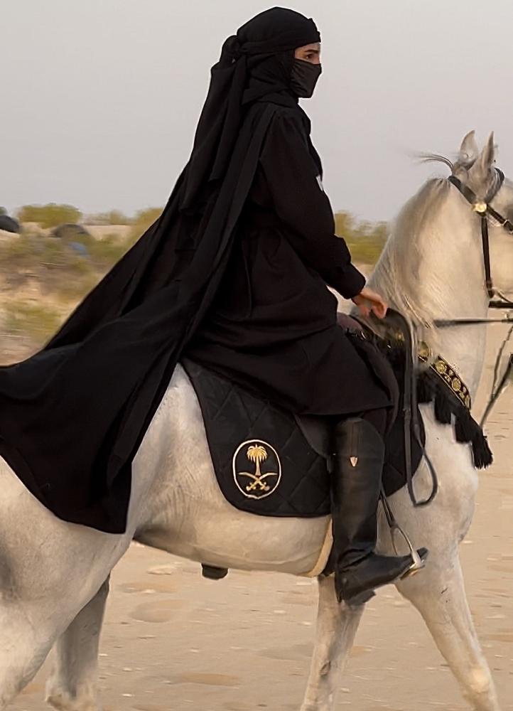 عباية لجام الحرير