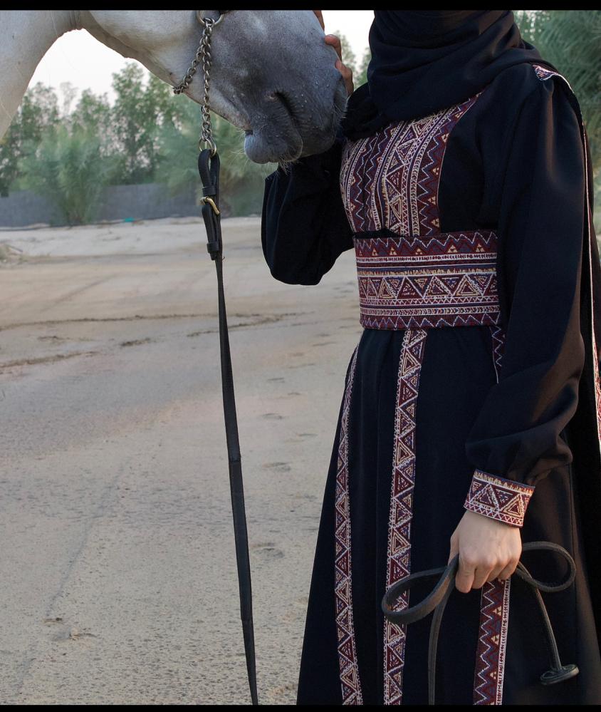 عباية صهوة الحر