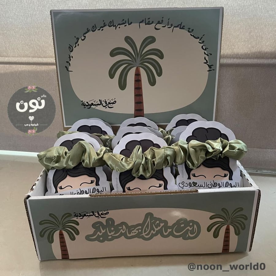 صندوق ٢٤ ربطة شعر حرير صناعي