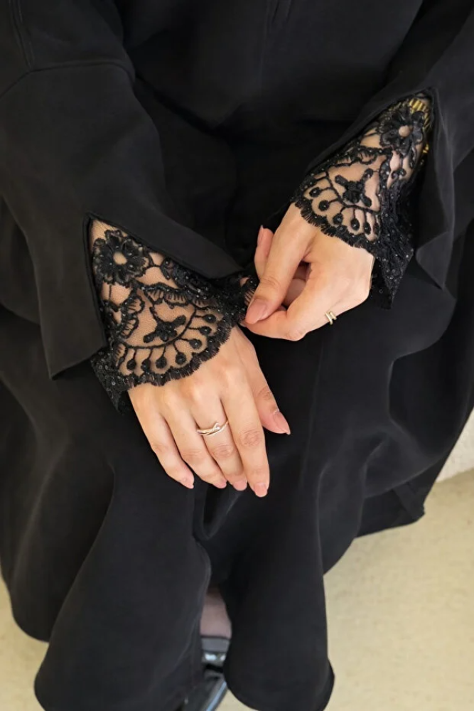 Lamsa عباية ريماس قماش كريب ملكي طايح