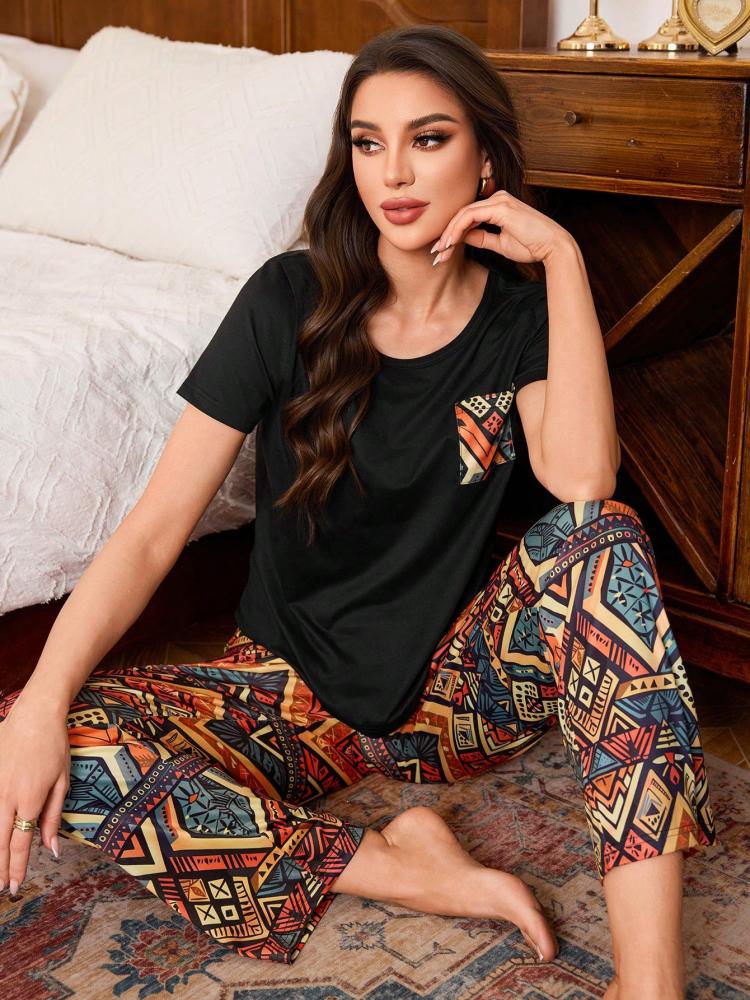 بيجامات نسائية قطن
