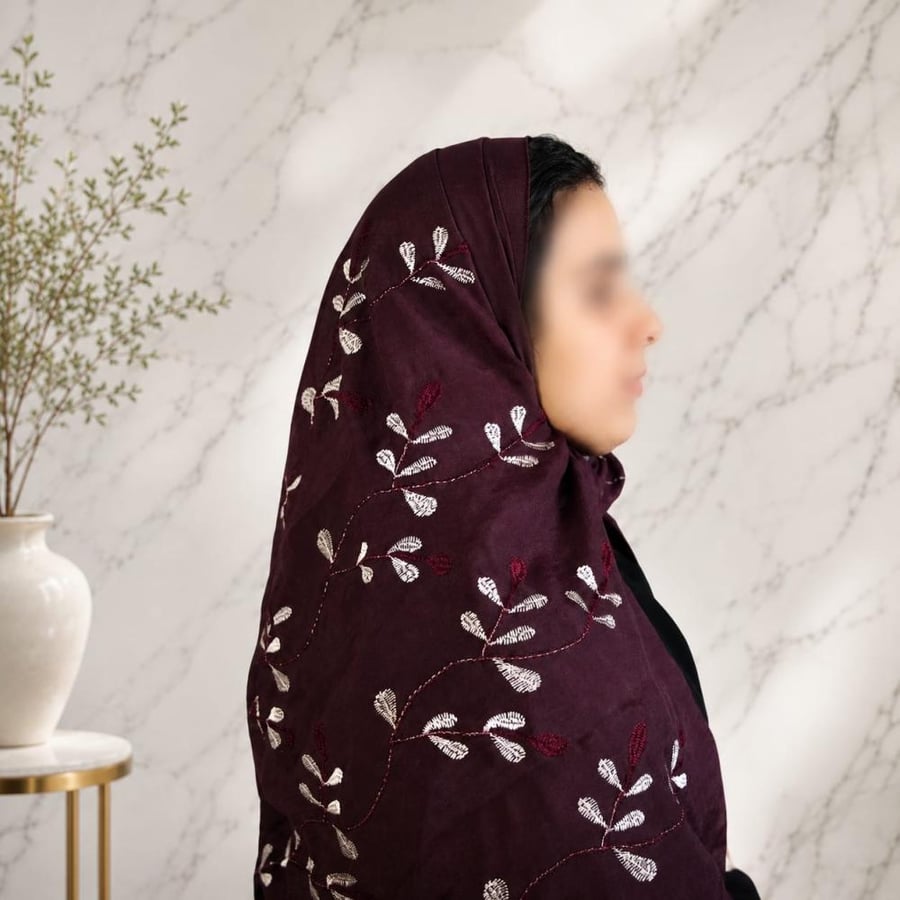 طرحة لنن المطرزه A5