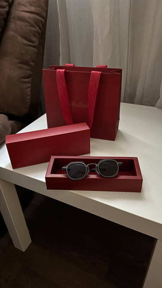 Men's original glasses from the brand Gallant