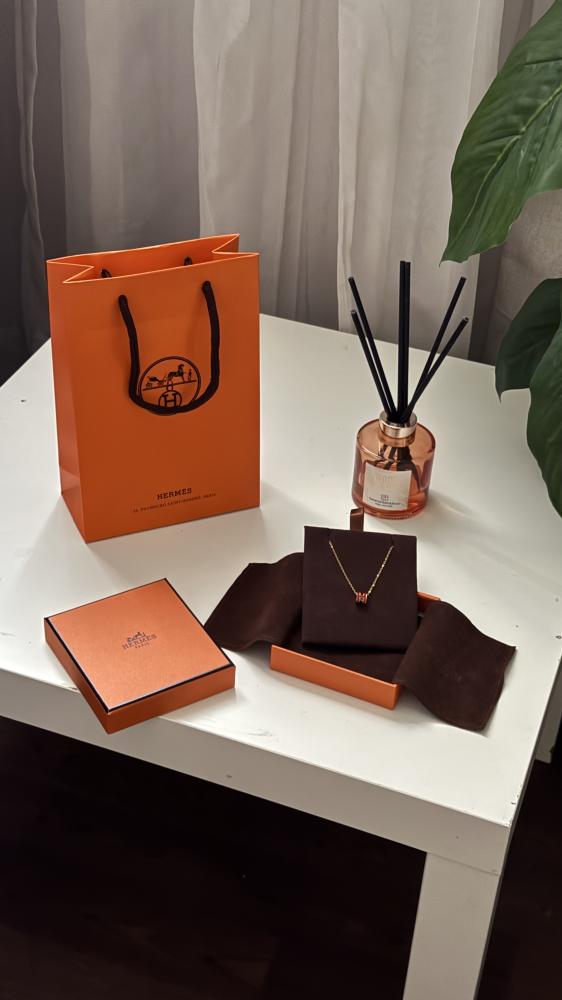 Red Hermes necklace