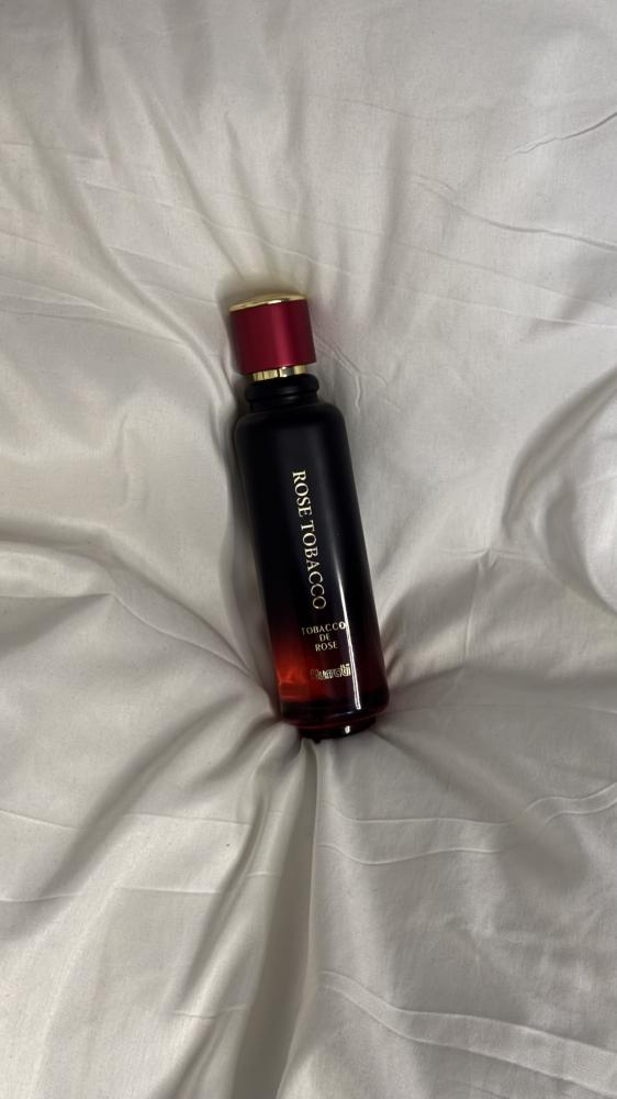 عطر روز توباكو الأصلي