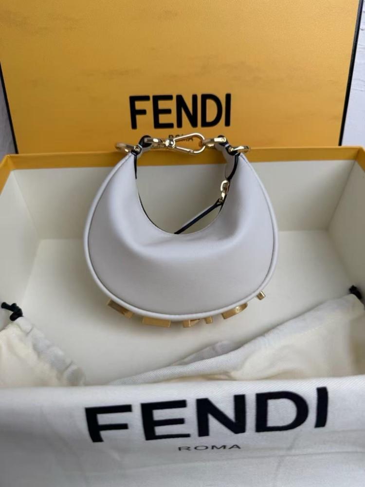 حقيبة فندي Fendigraphy