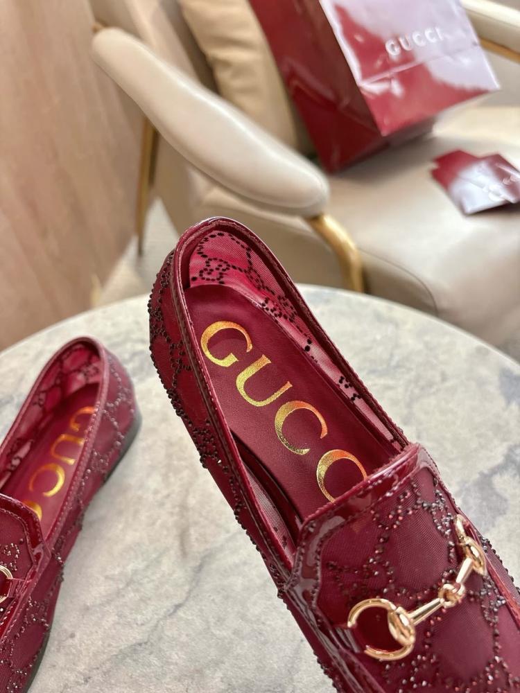لوفر قوتشي Gucci Jordaan GG crystal mesh loafer