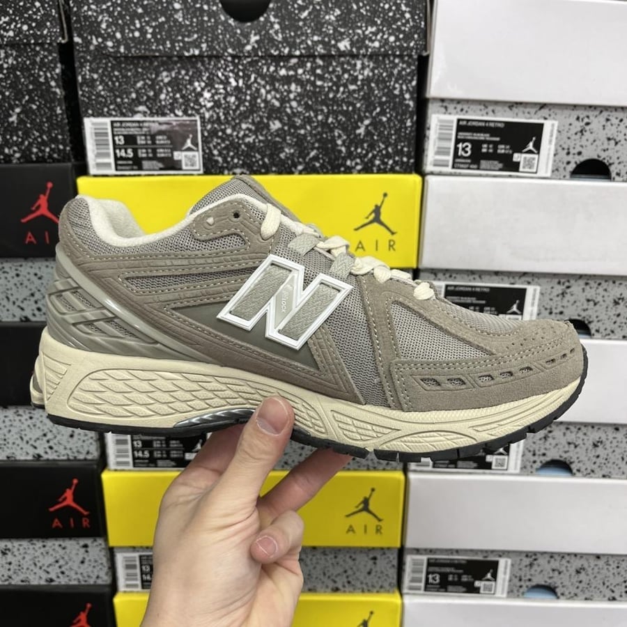حذاء نيو بالانس new balance