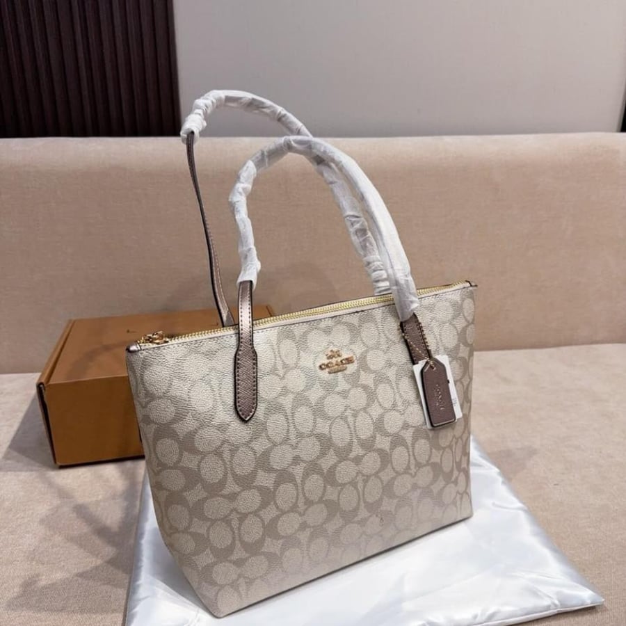 توت باق كوتش coach