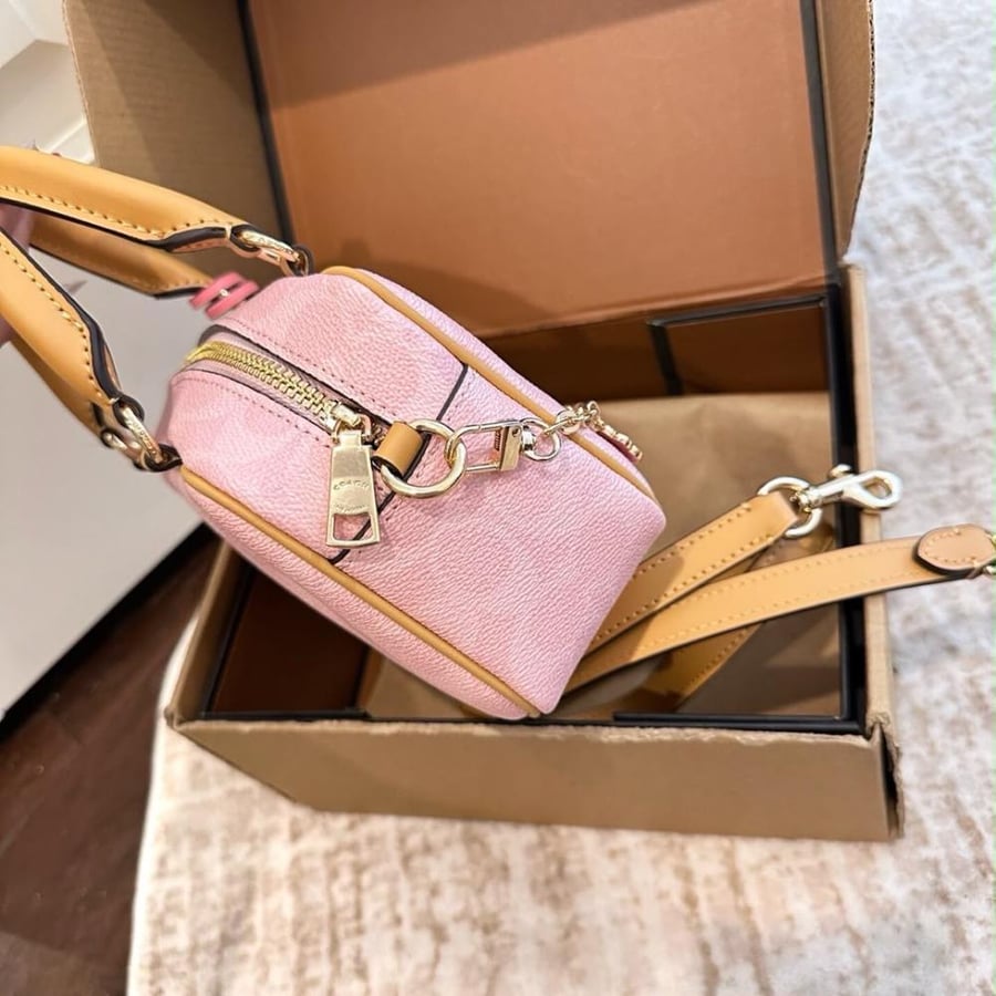 حقيبة كوتش coach