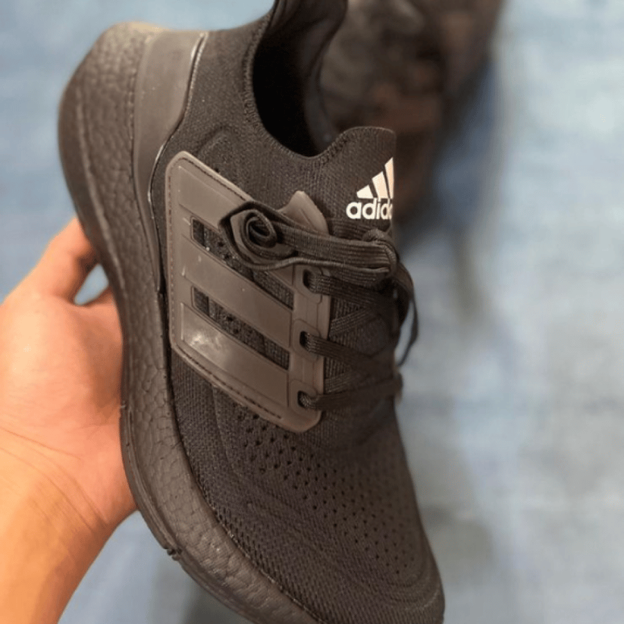 adidas Ultraboost black