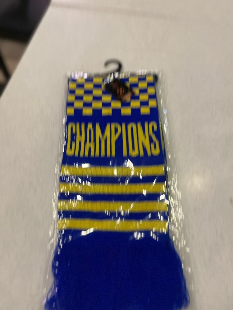 شال نادي النصر