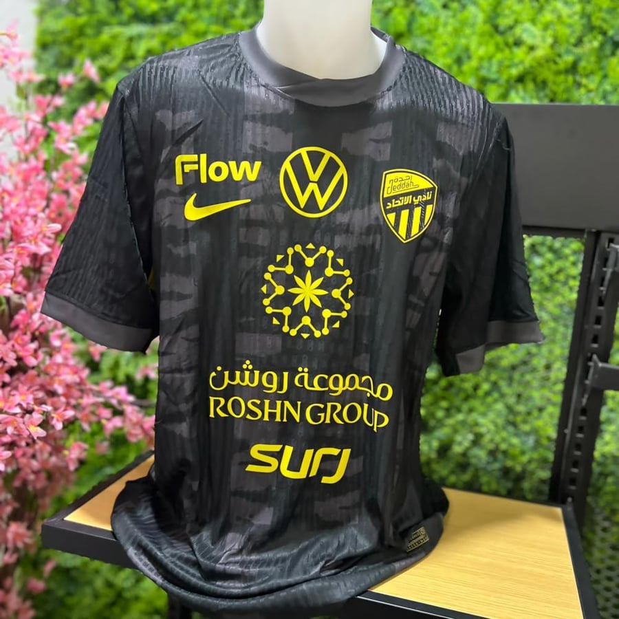 تيشيرت الاتحاد الاسود الجديد 2026