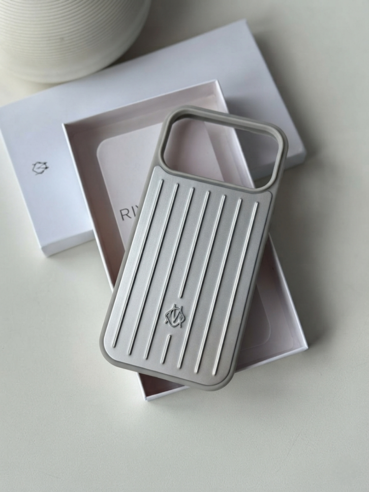 كفرات RIMOWA بعدة ألوان