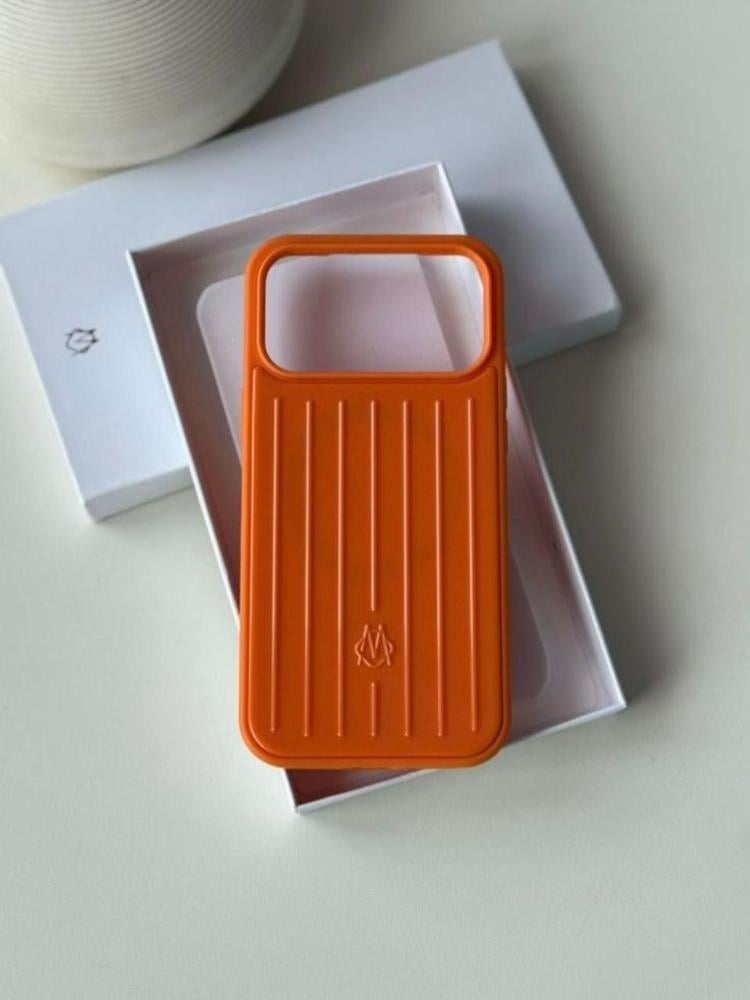 كفرات RIMOWA بعدة ألوان