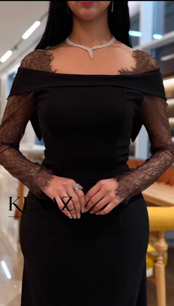 فستان سهرة أسود قماش باربي مع أكمام دانتيل بني