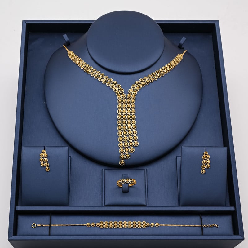 طقم ذهب عيار 21