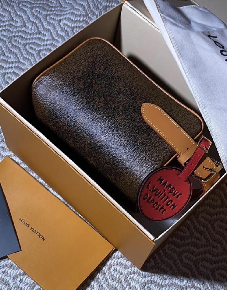 LV Locker Dopp Kit