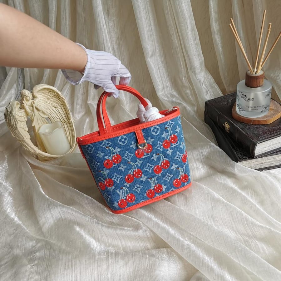LV LOUIS VUITTON MURAKAMI LV