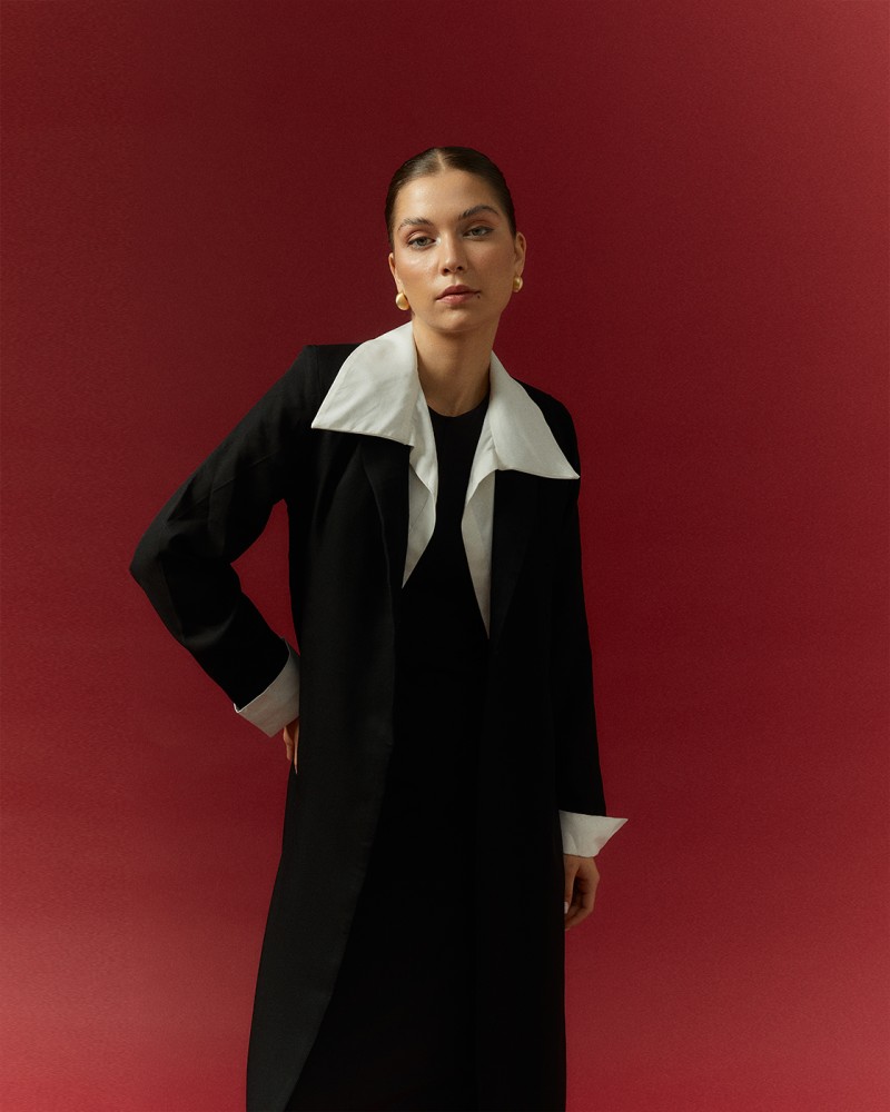 THE WONDER WOMAN ABAYA