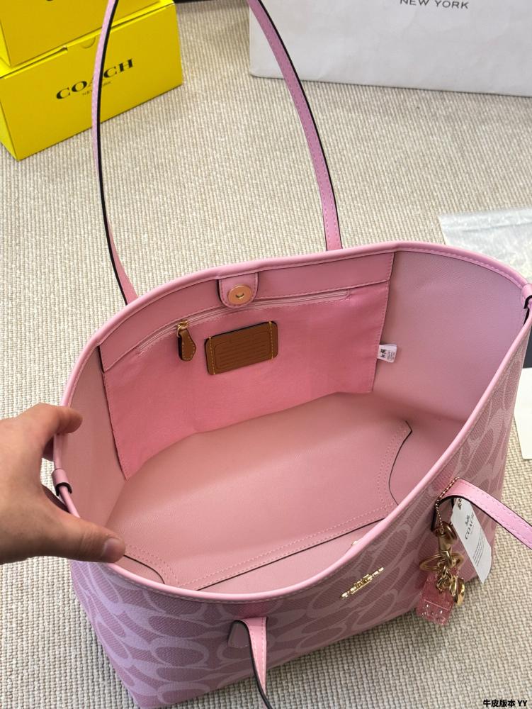 Coach city Pink