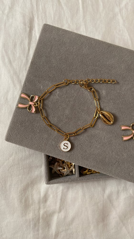 Gold bracelet ready