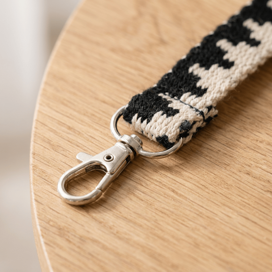 Sadu Card Holder - black & beige