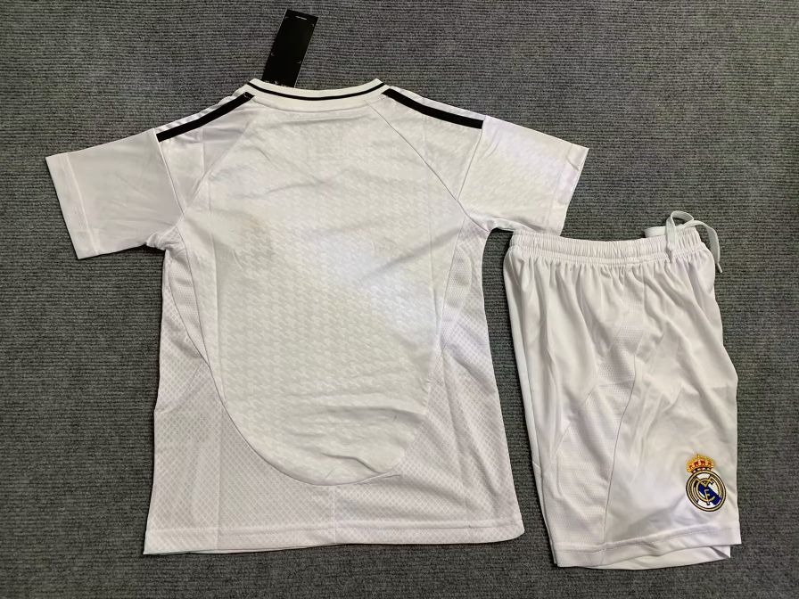 Real Madrid set 2025 - children