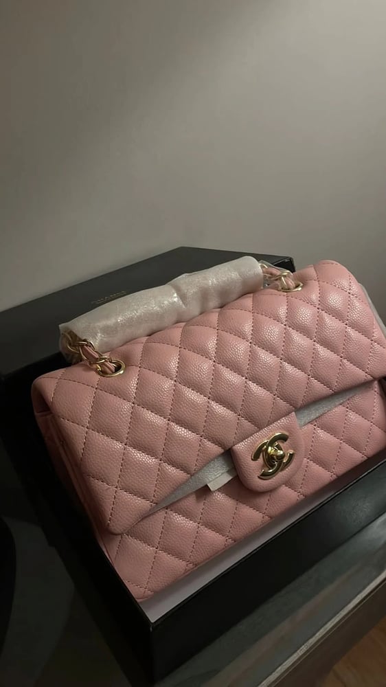 شنطه شانيل كلاسيك بنك