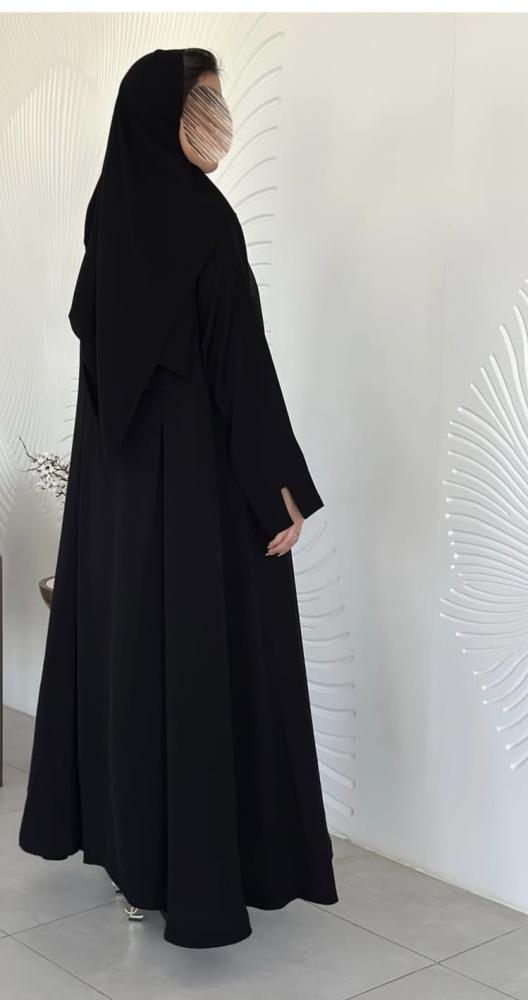 عبايه نص كلوش سحاب مع كسرتين امام كسرتين الخلف