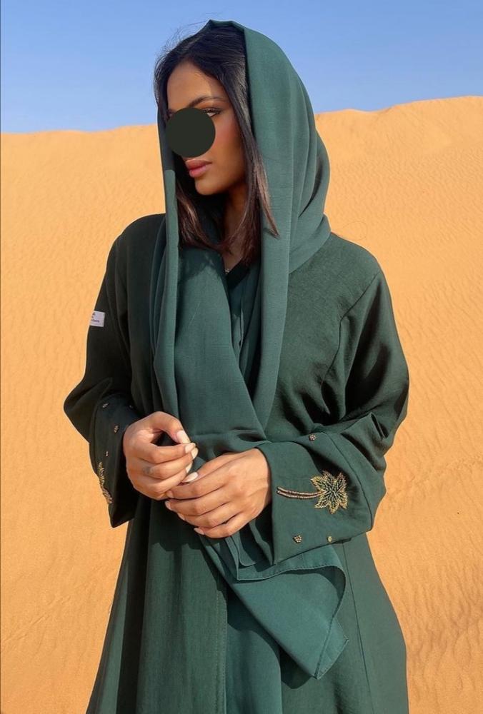 كلوش سي واي أخضر وكم نخله خضراء