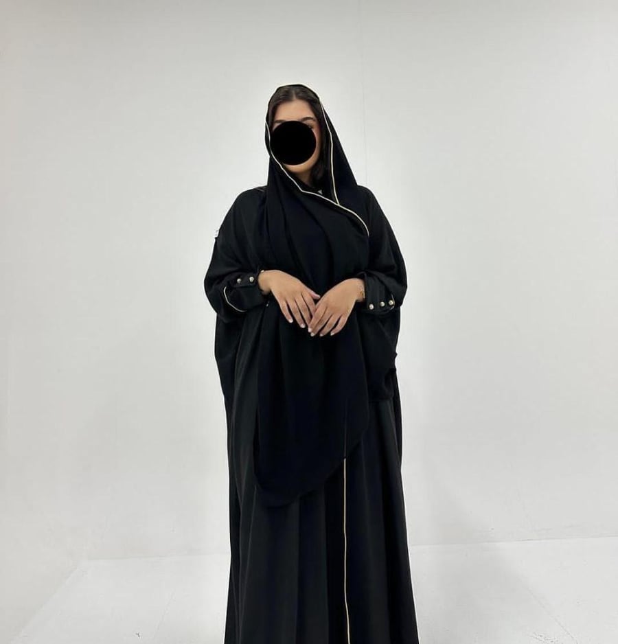 نص بشت اسود كريب بازرار ذهبي