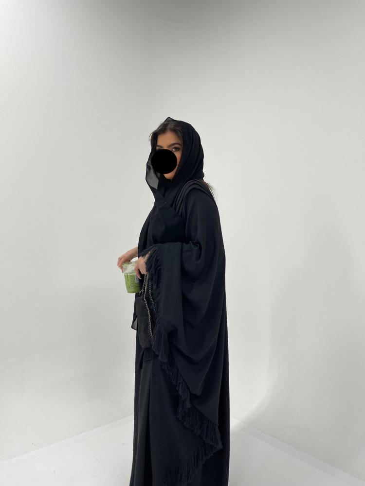 بشت اسود وكلفه شعر
