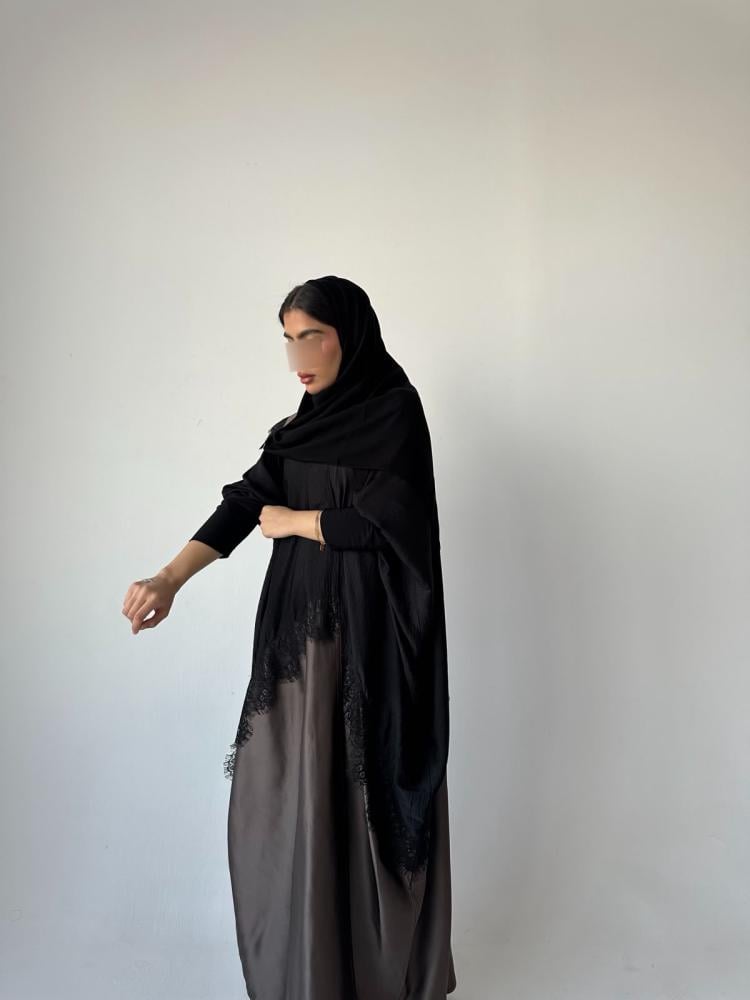 عباية ريل كريب وحرير نص بشت