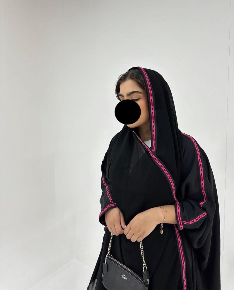 نص بشت اسود سي واي وكلفه وردي